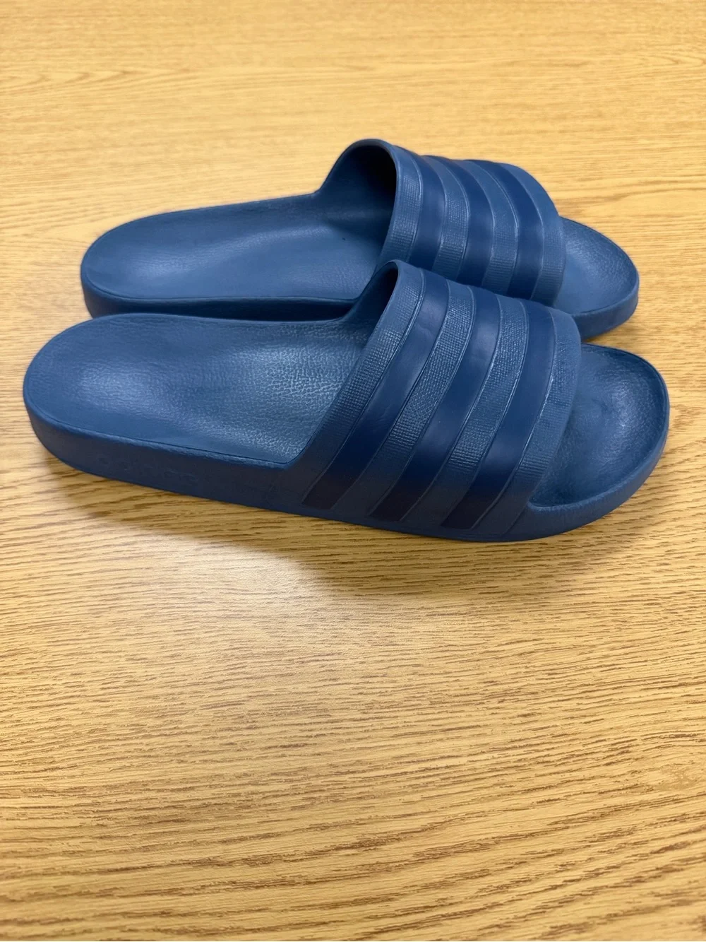 Adidas Adilette Aqua Blue Slide Sandals - Casual Pool/Beach Slides Mens size 10